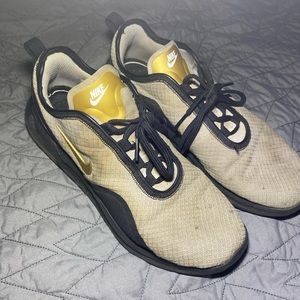 Used Nike Running Shoes Mens 8.5